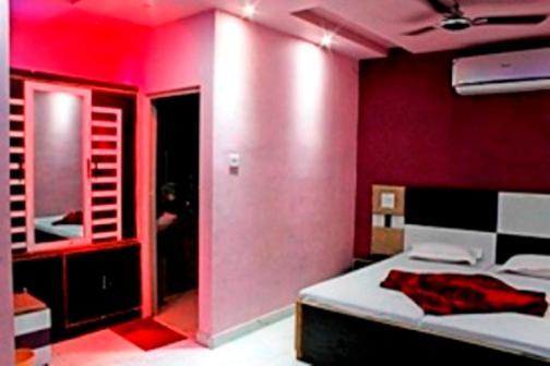 Hotel Roshan Varanasi Dış mekan fotoğraf