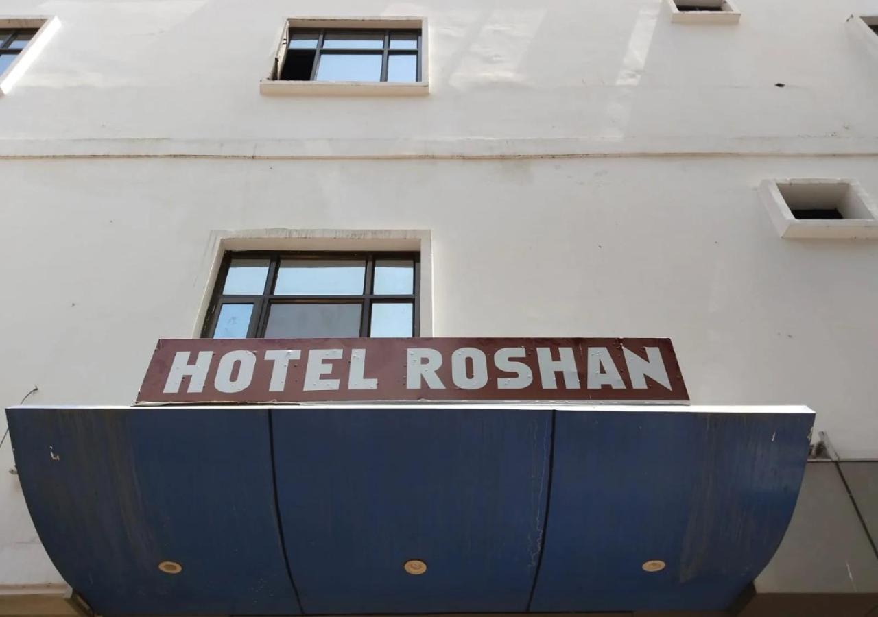 Hotel Roshan Varanasi Dış mekan fotoğraf