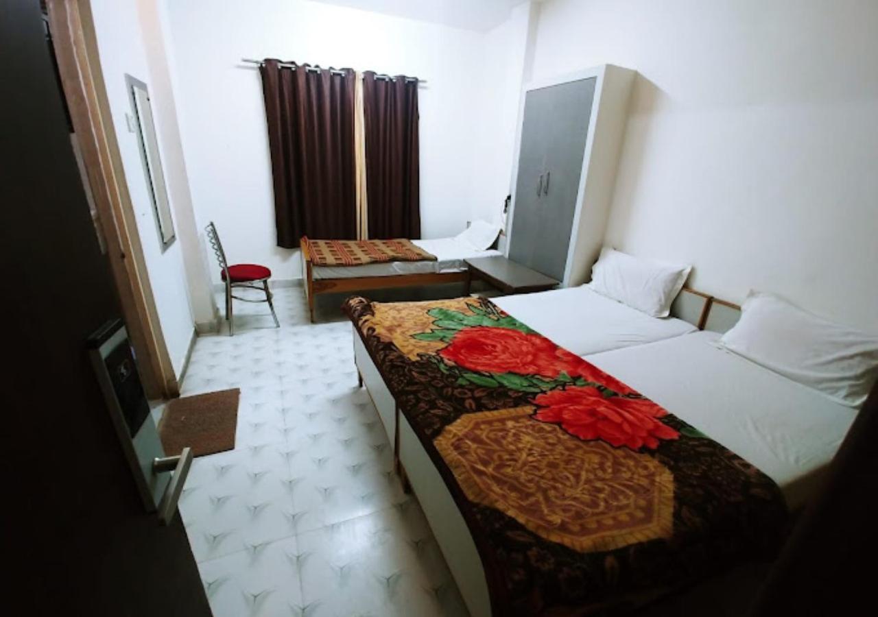 Hotel Roshan Varanasi Dış mekan fotoğraf