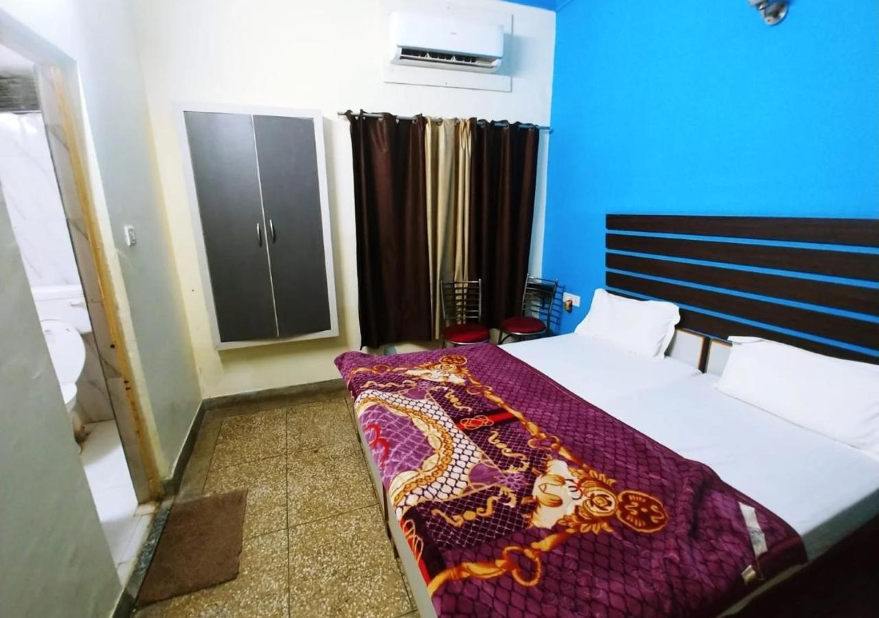 Hotel Roshan Varanasi Dış mekan fotoğraf