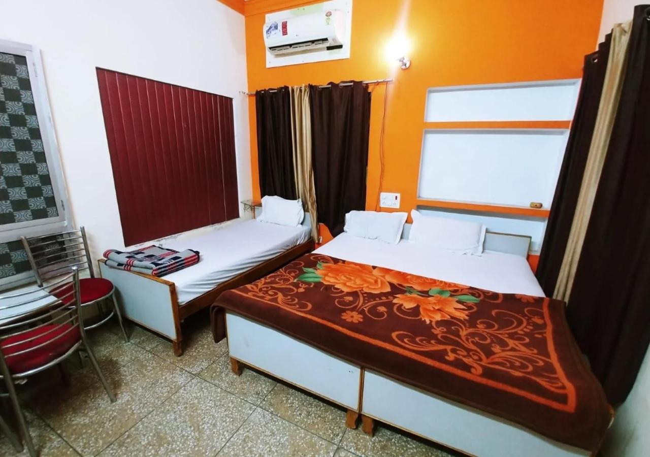Hotel Roshan Varanasi Dış mekan fotoğraf